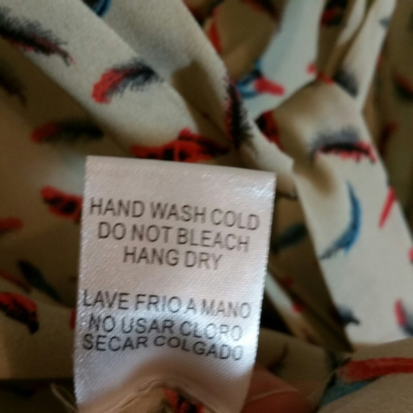 Pripe sleeveless tie / bow neck feather & bird print cream blouse - Picture 6 of 6